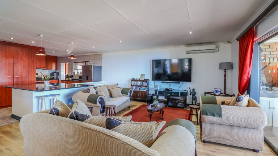 5 Bedroom Property for Sale in Dana Bay Western Cape